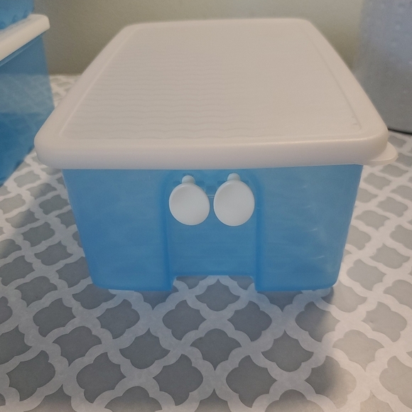 RETIRED Tupperware 4 piece Fridgesmart * - Picture 5 of 8